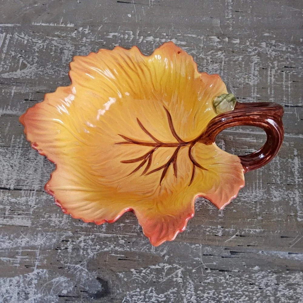 FIGI‎ Autumn Maple Leaf Serving Dish Candy Bowl Fall Harvest Decor Rustic